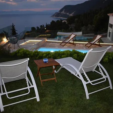 Thetis With Private Pool Where The Sunsets Fade Away Áyios Nikítas