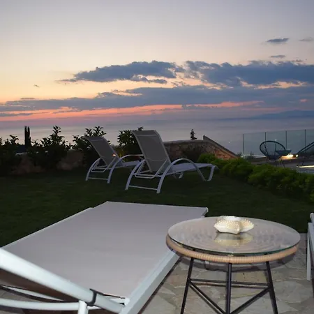 Thetis With Private Pool Where The Sunsets Fade Away *