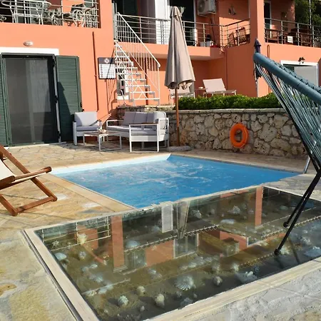 Thetis With Private Pool Where The Sunsets Fade Away Vilă