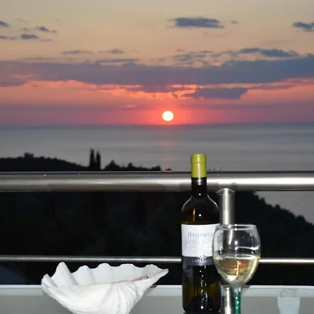 Thetis With Private Pool Where The Sunsets Fade Away Áyios Nikítas