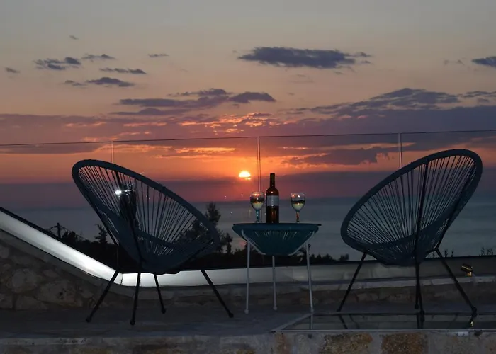 Thetis With Private Pool Where The Sunsets Fade Away *