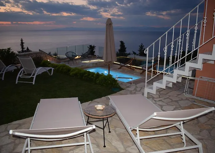 Thetis With Private Pool Where The Sunsets Fade Away Agios Nikitas