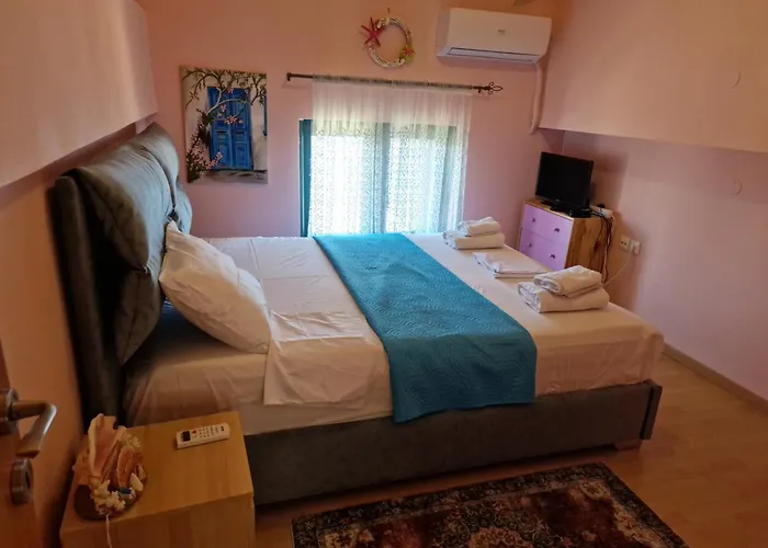 Thetis With Private Pool Where The Sunsets Fade Away * Agios Nikitas